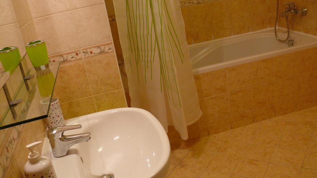 Bphome Apartments Будапеща Стая снимка