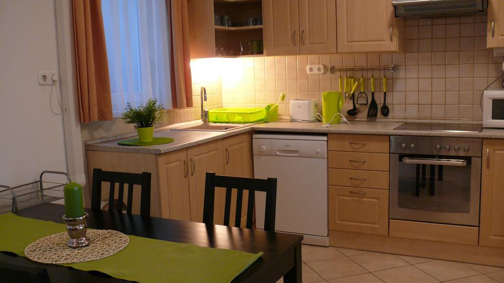 Bphome Apartments Будапеща Стая снимка