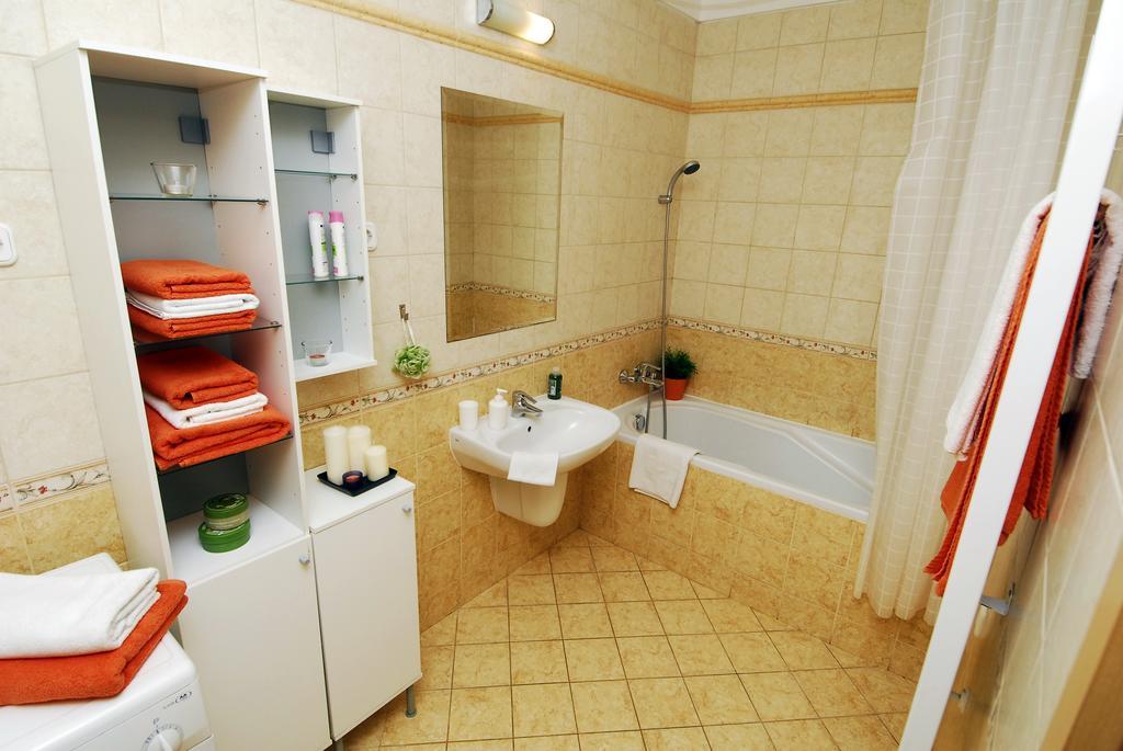 Bphome Apartments Будапеща Стая снимка