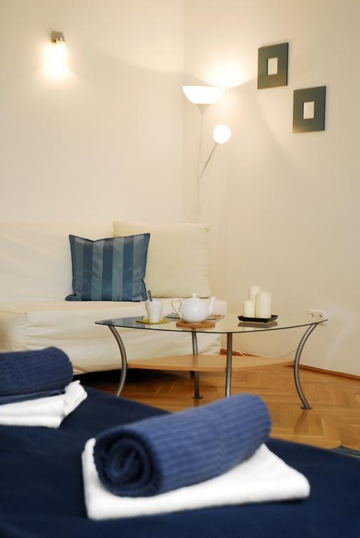 Bphome Apartments Будапеща Стая снимка